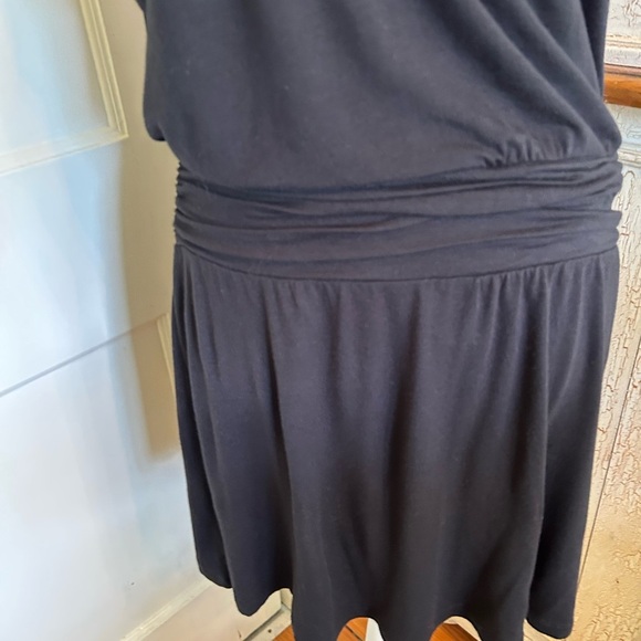 VENUS Black Cowl Neck Sleeveless Midi Dress - Picture 9 of 14